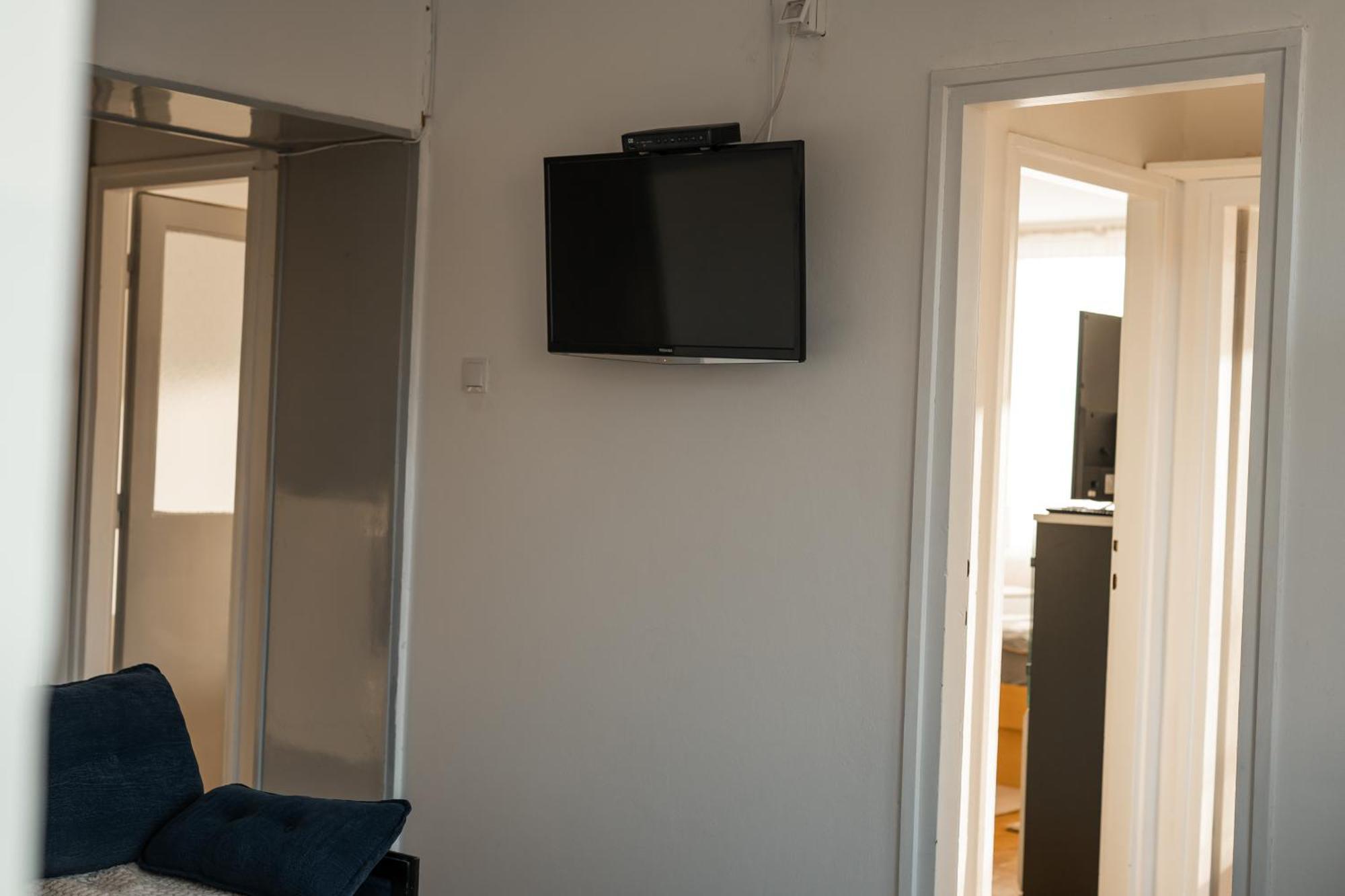 Apartment Sale Center *